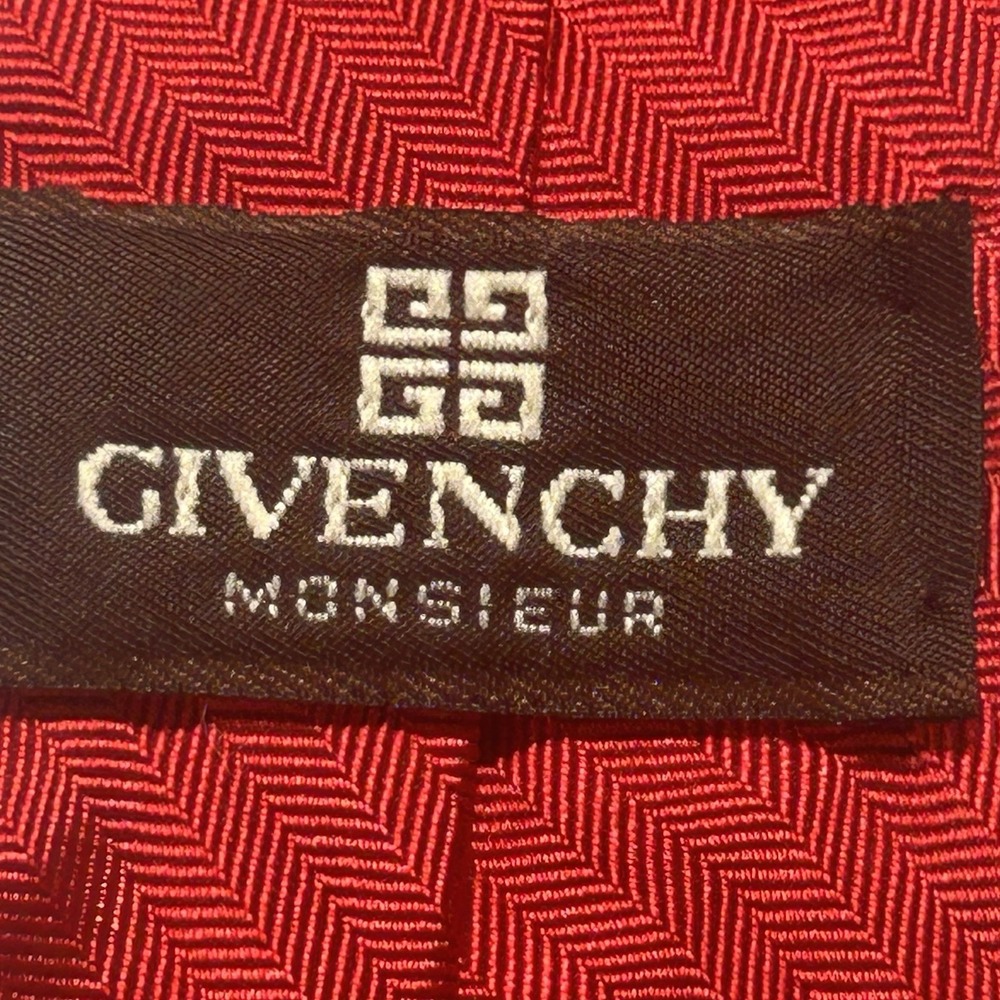 Givenchy Monsieur Mens Valentines Red 100% Silk Herringbone Tie Italy